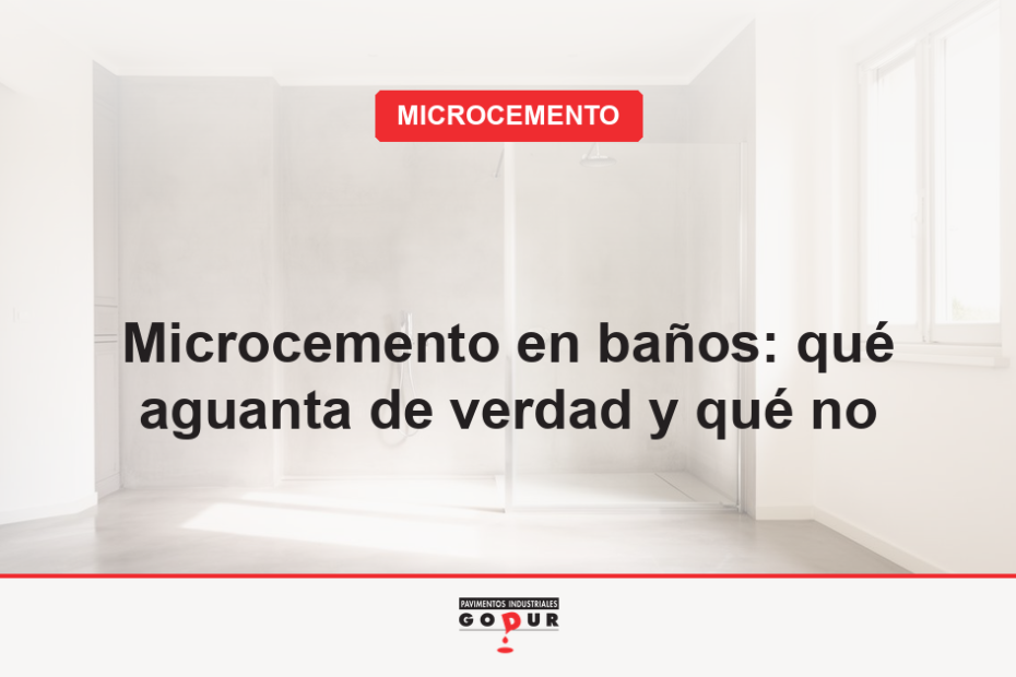 Baño reformado con microcemento continuo en tono gris cálido